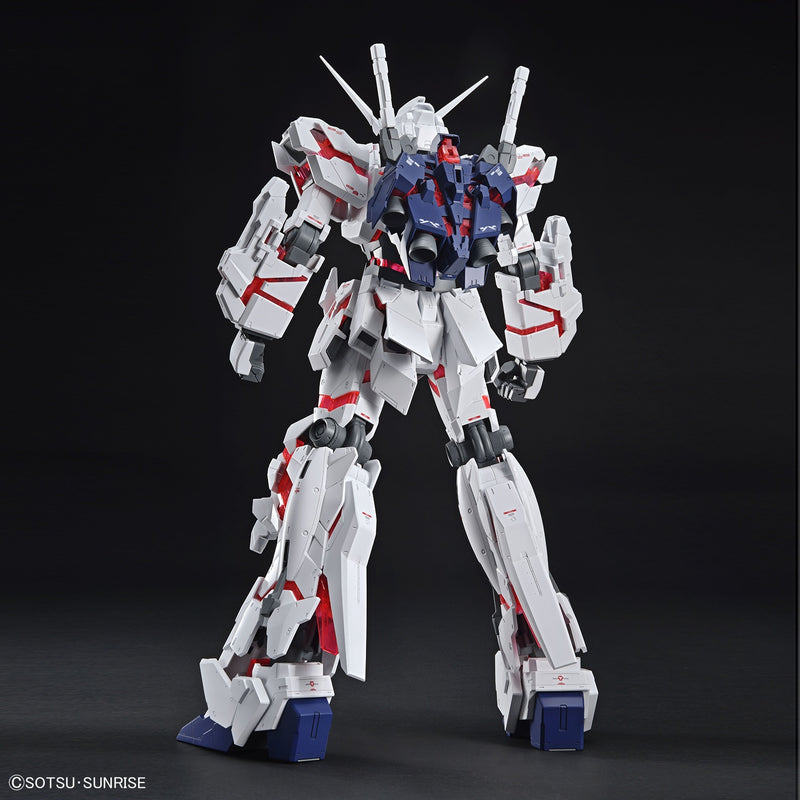 Unicorn Gundam (Destroy Mode) Model kit 1/48